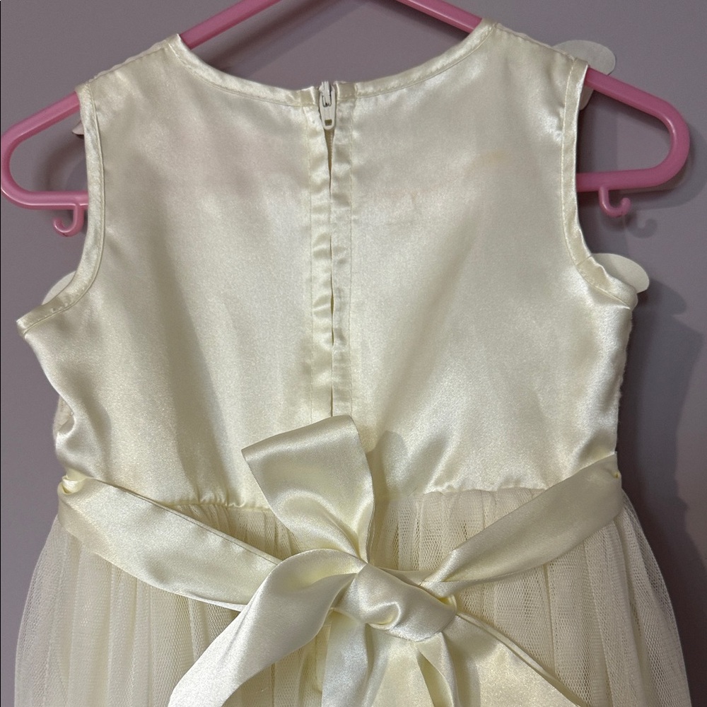 Flower girl/formal Popatu Dress with Butterfly Accents - 24 months - Picture 5 of 7